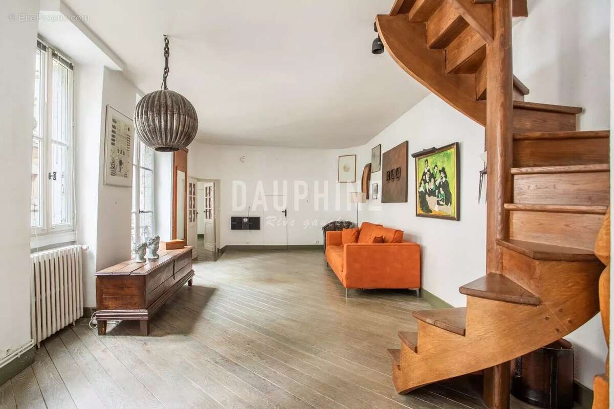 Appartement à PARIS-6E