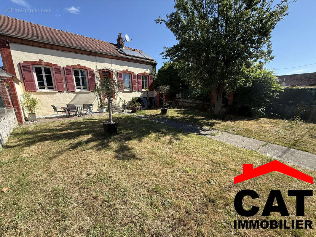 Maison à VERNOU-LA-CELLE-SUR-SEINE