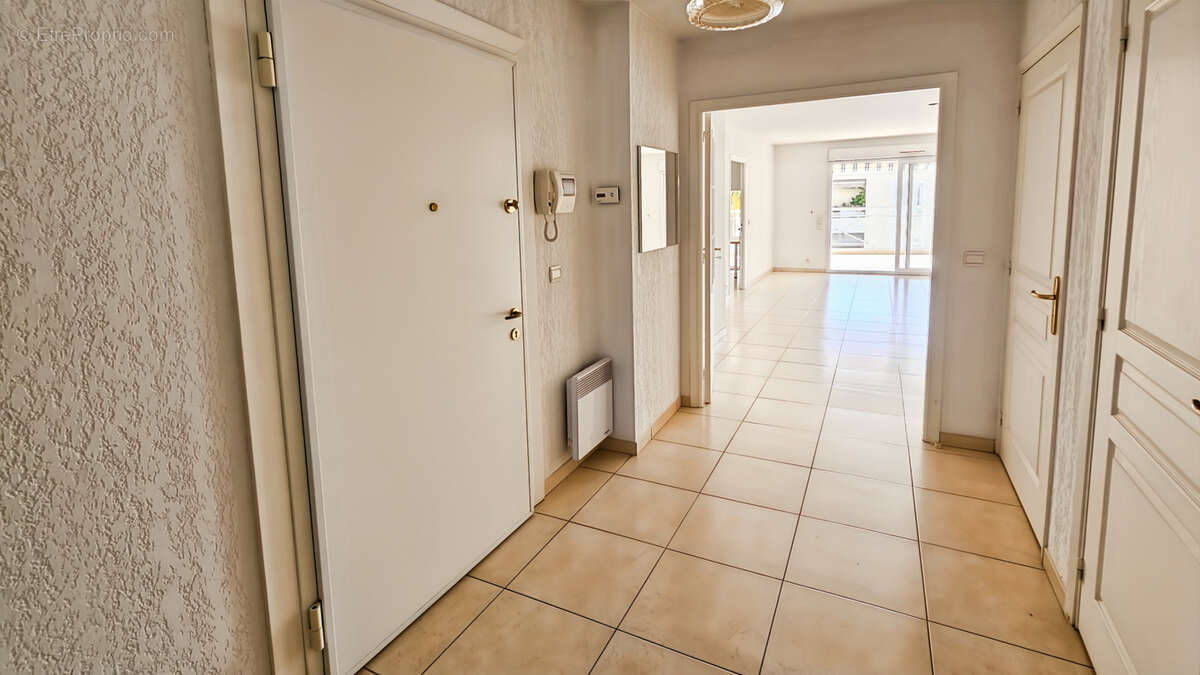 Appartement à SAINT-RAPHAEL