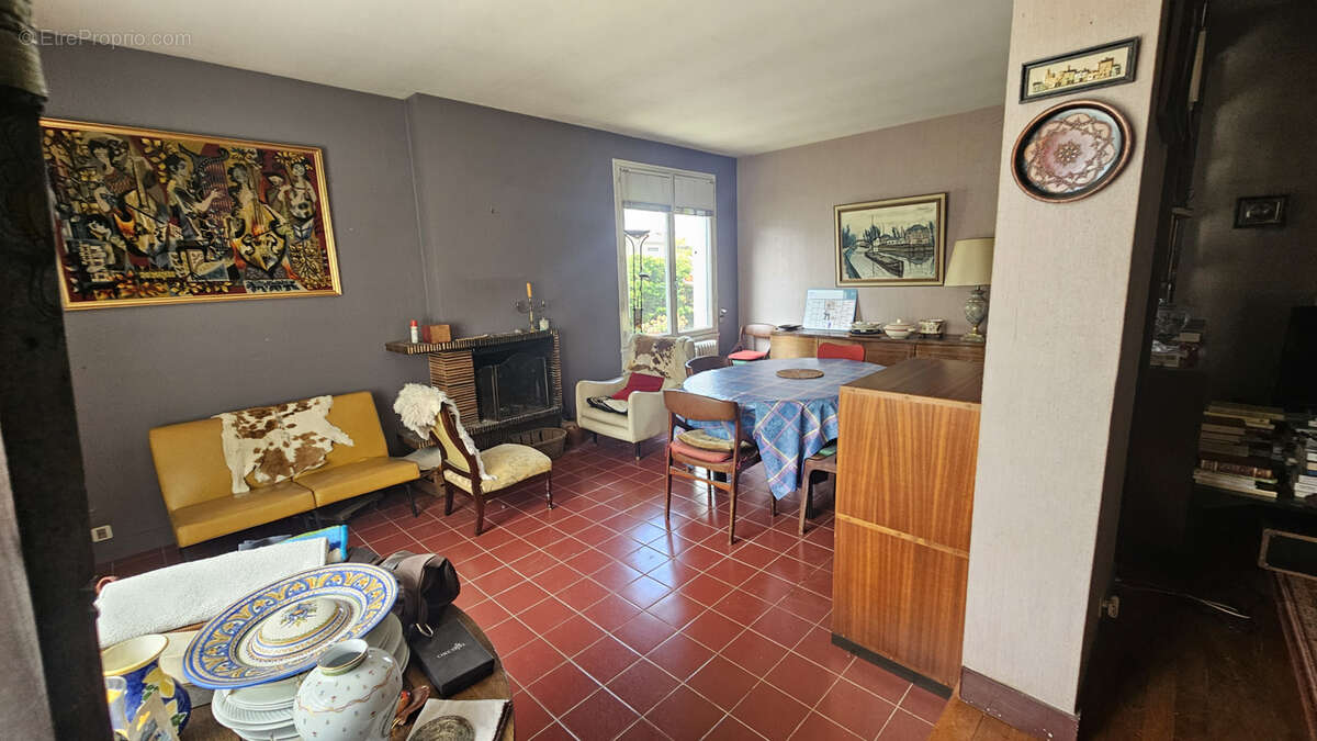 Maison à LE DORAT