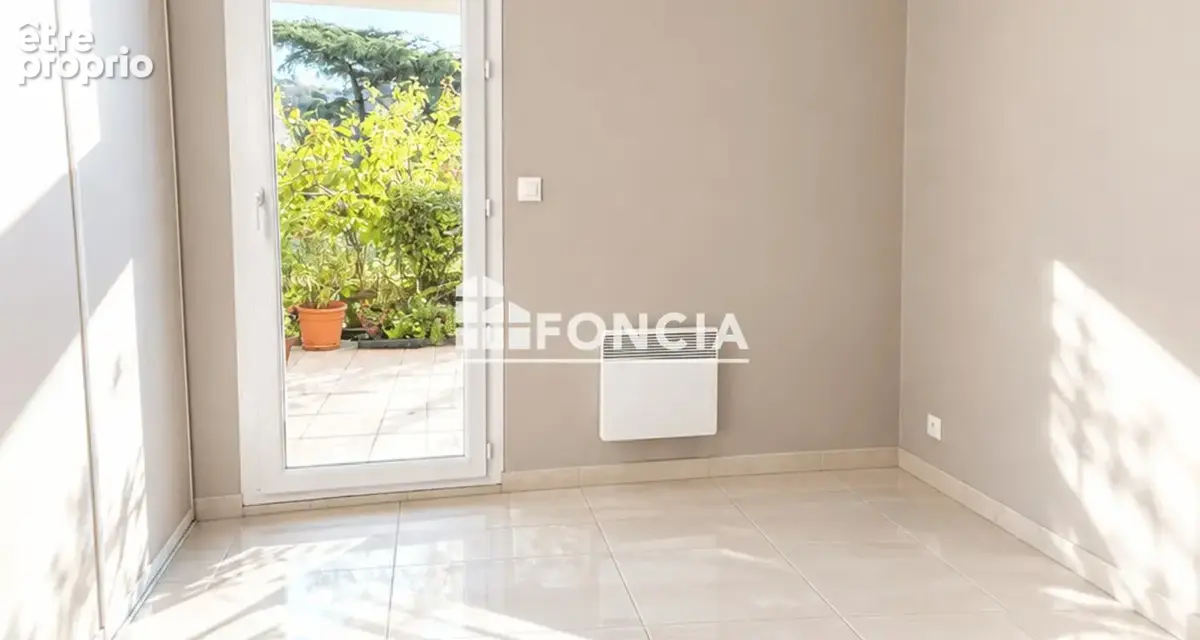 Très recherché à cannes 3 pièces en dernier étage avec terrasse 34m2 - double garage de 30m2 - photo 6