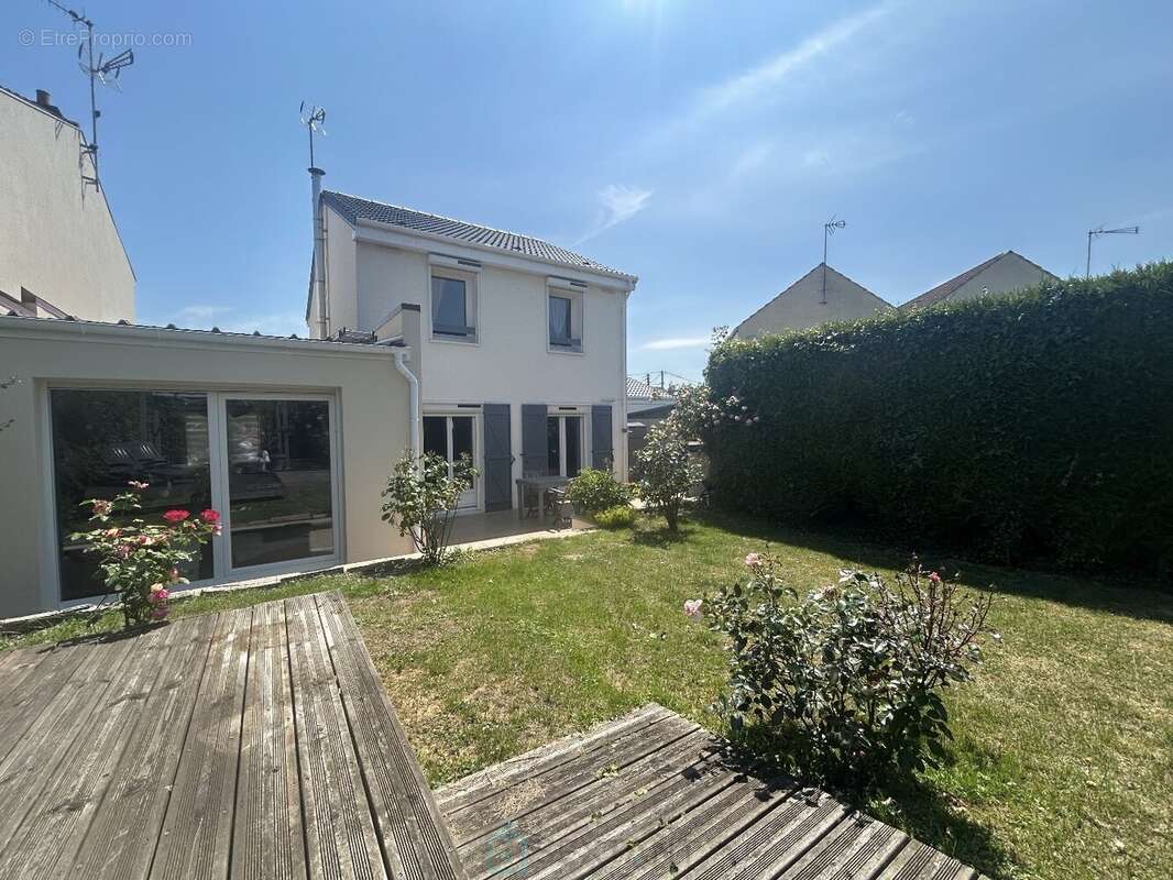 Maison coup de coeur  avec garage. - photo 4