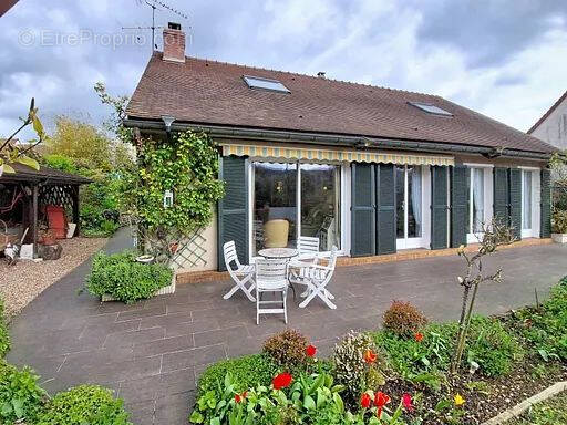 Maison à BENNECOURT