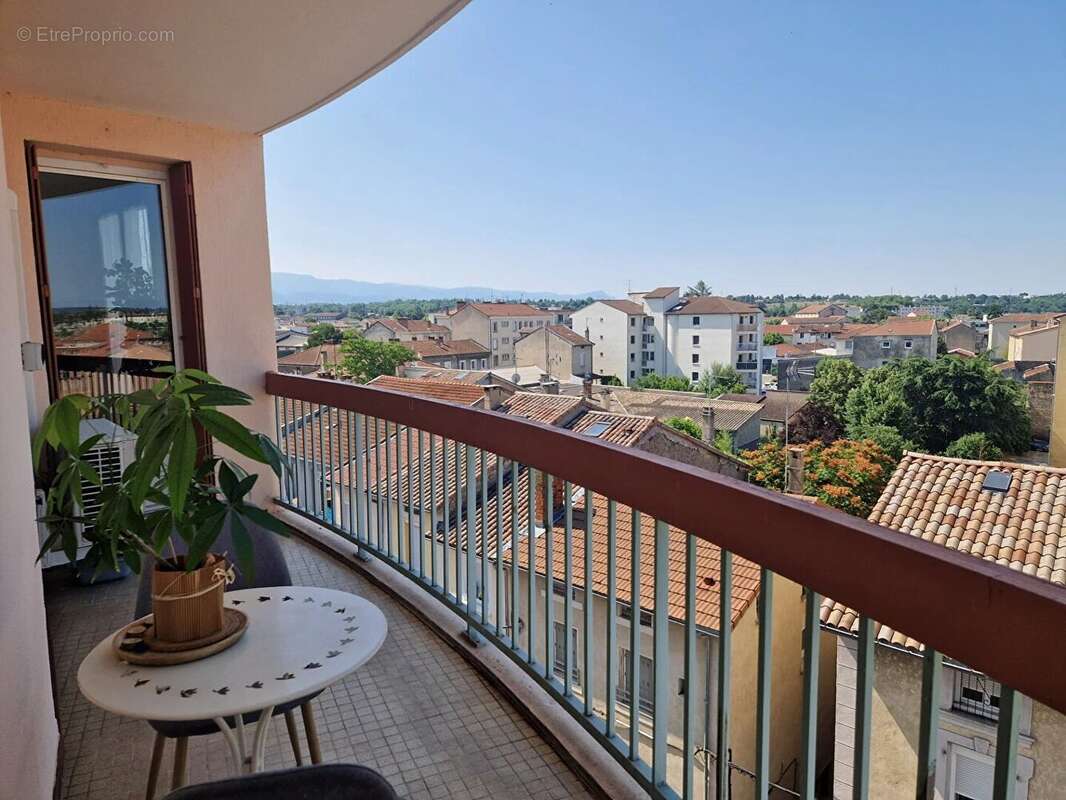 Appartement à BOURG-DE-PEAGE