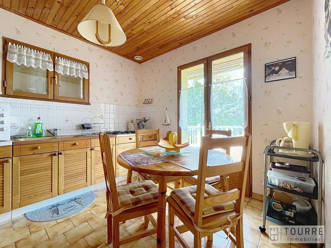 Maison à VALLON-PONT-D&#039;ARC