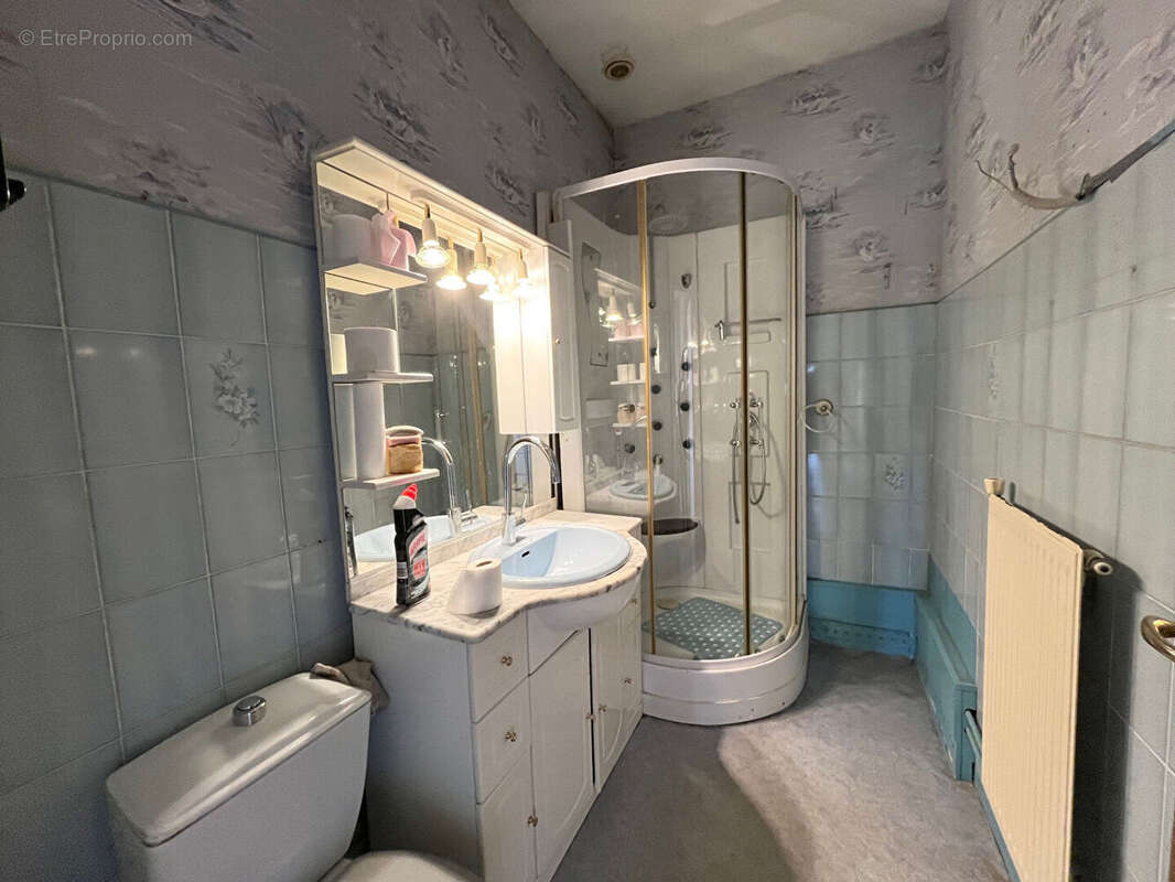 Maison à rénover avec grenier et jardin, beau potentiel - photo 6