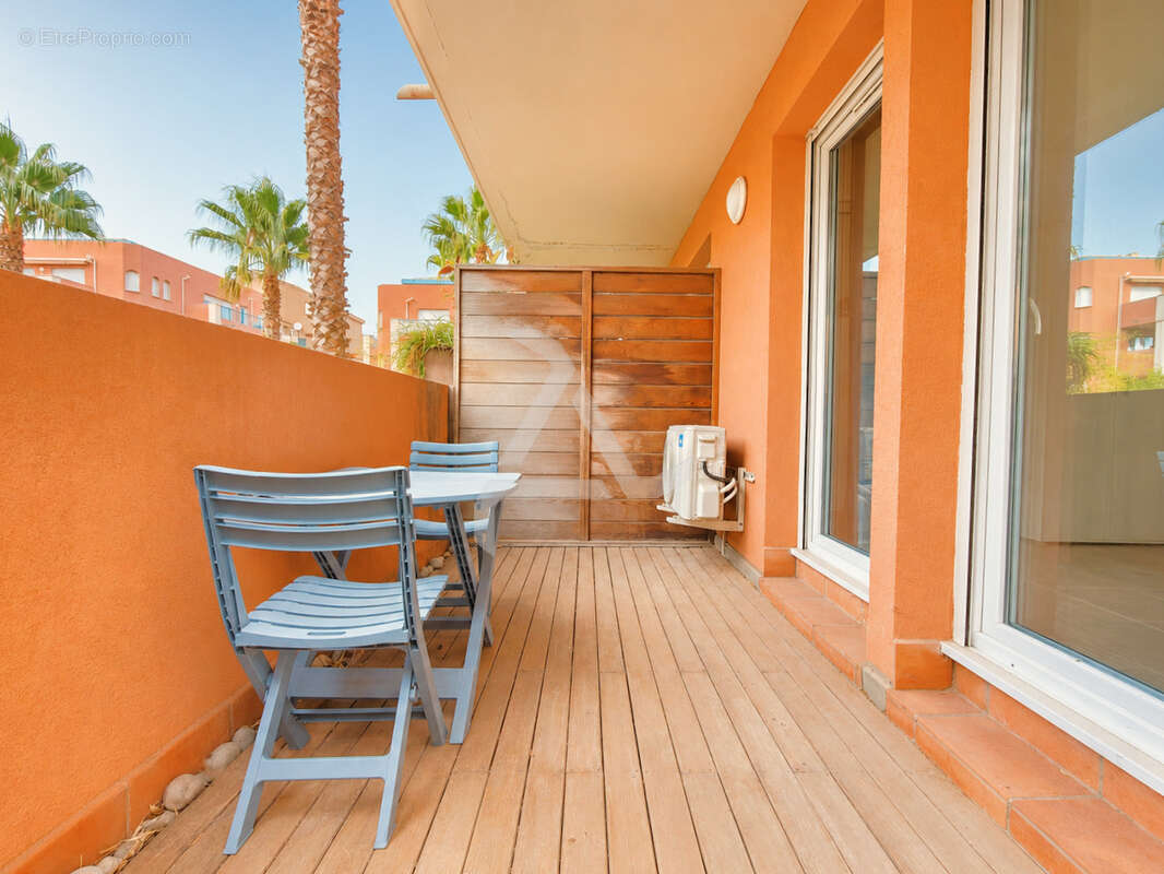 Studio de 27m2 avec terrasse sur le port de plaisance de porto-vecchio - photo 3