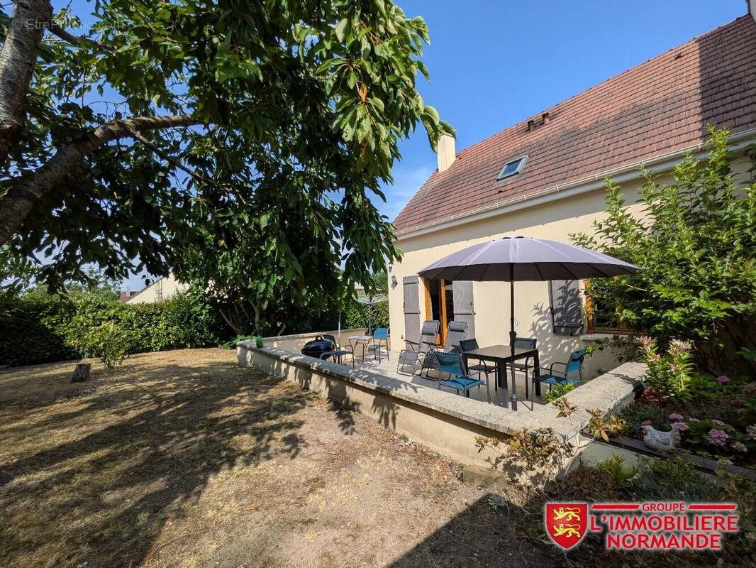 Maison à BONNIERES-SUR-SEINE