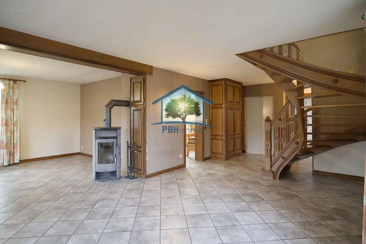 Maison à MORSBRONN-LES-BAINS