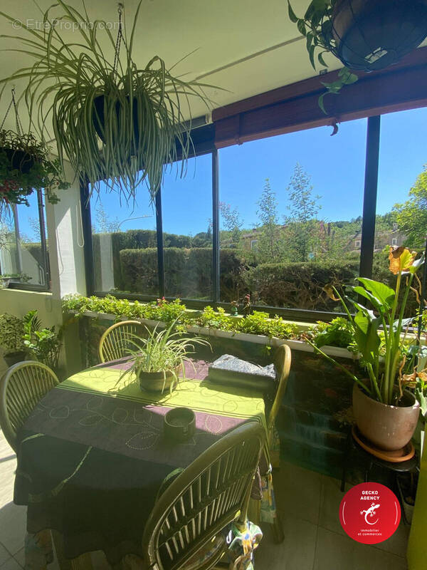 Appartement à COGOLIN