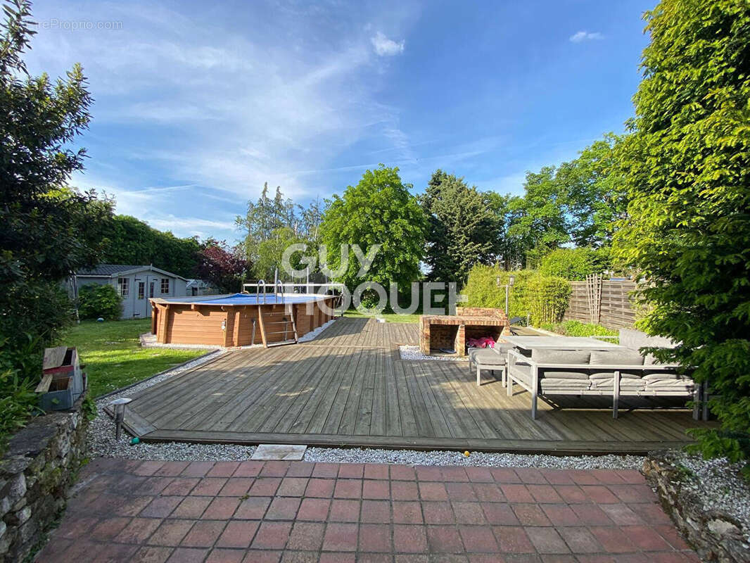 EPÔNE - Grande maison familiale avec deux logements indépendants, dépendances et terrain de 1 258 m² - photo 3