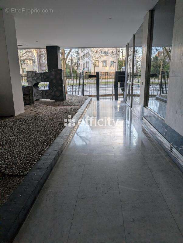 Parking à PARIS-14E