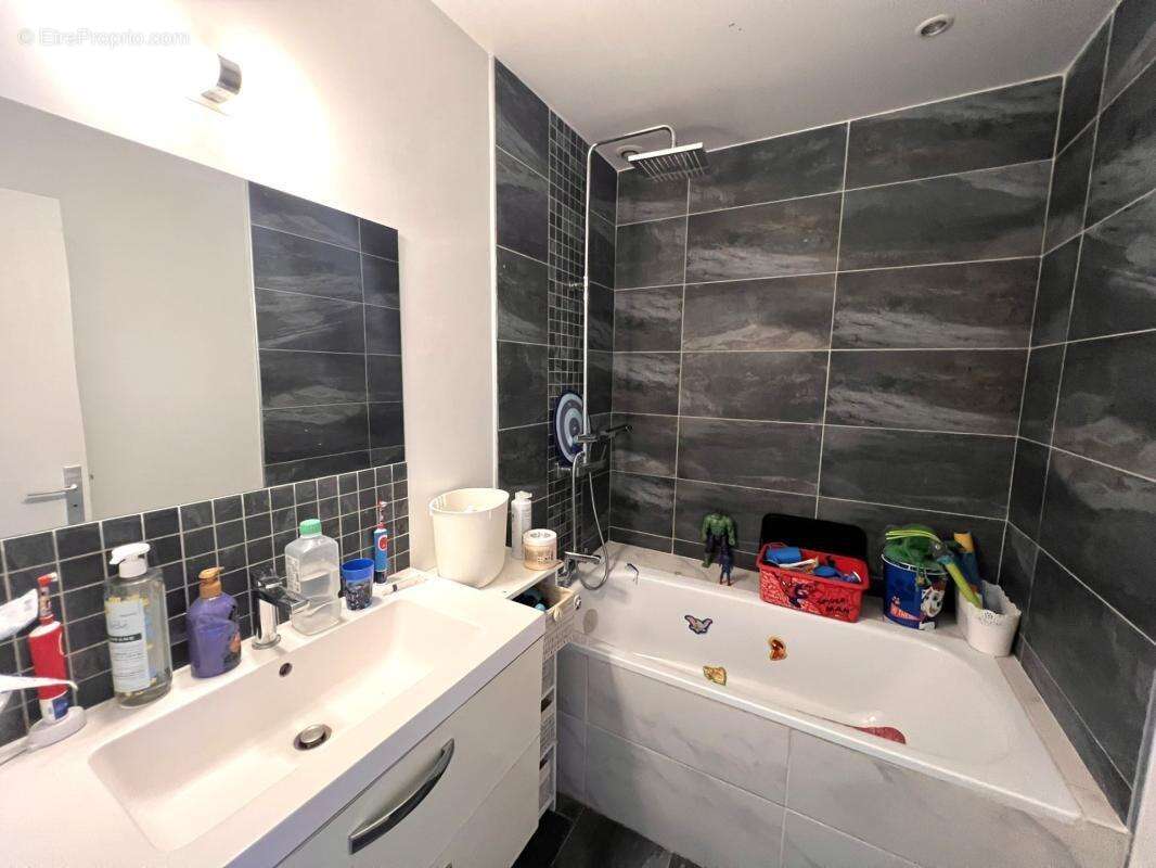 Appartement à MARSEILLE-9E