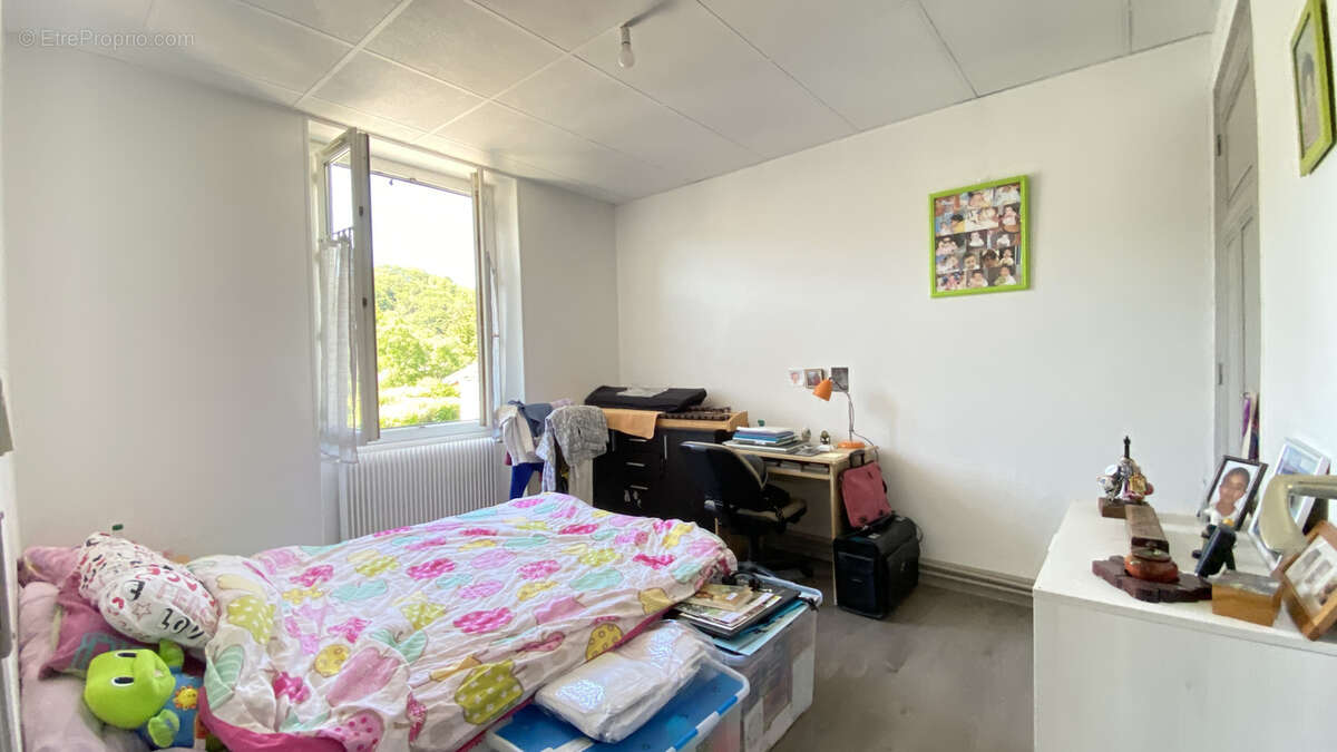 Appartement à COGNIN