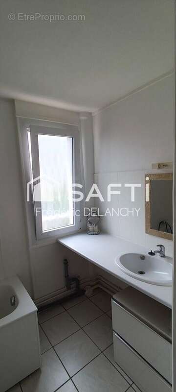 Photo 8 - Appartement à SAINT-QUENTIN