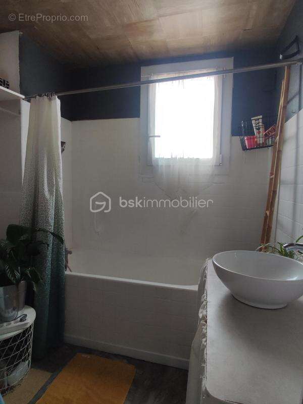 Appartement à PONT-SAINT-ESPRIT