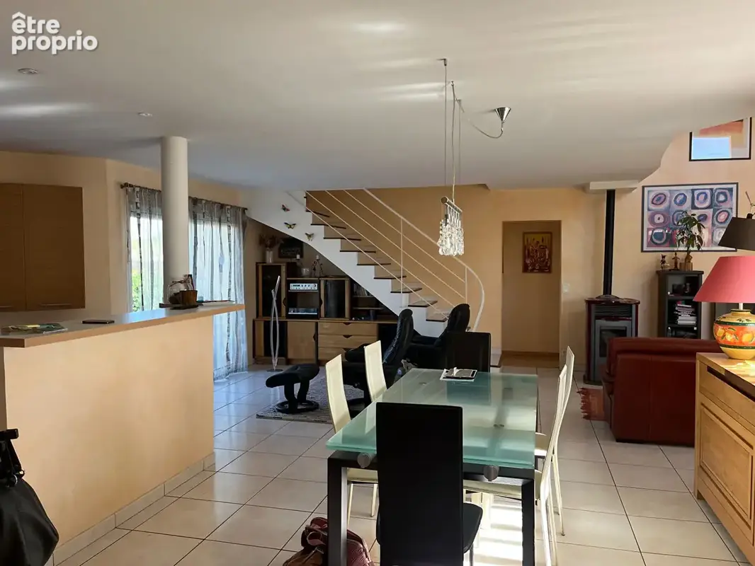 Saint-Simon, maison familiale lumineuse et chaleureuse avec piscine - 165 m² habitables - photo 12