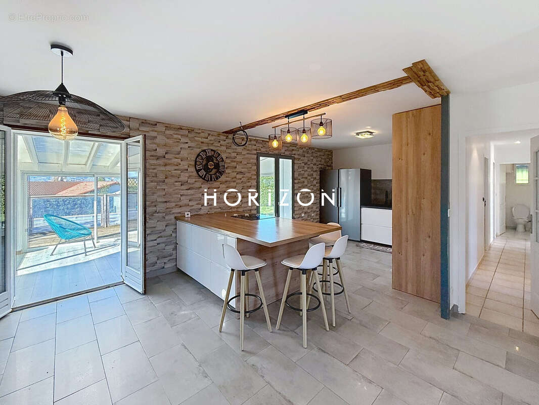 Maison à SAINT-DIDIER-SUR-CHALARONNE