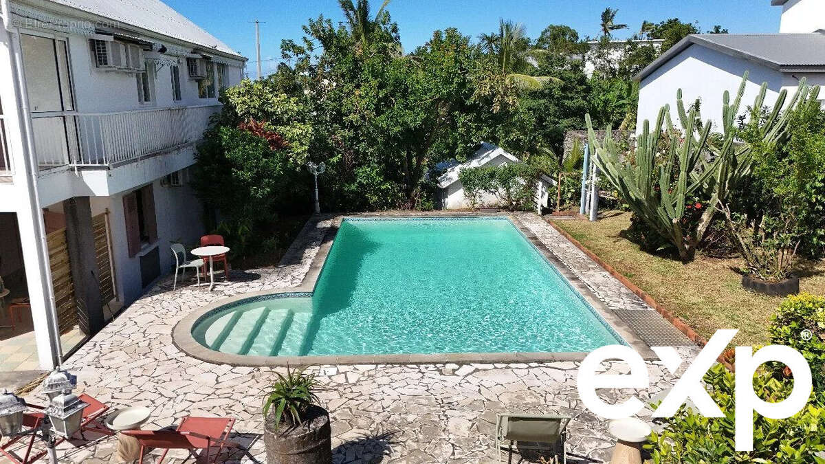 Maison à SAINTE-SUZANNE