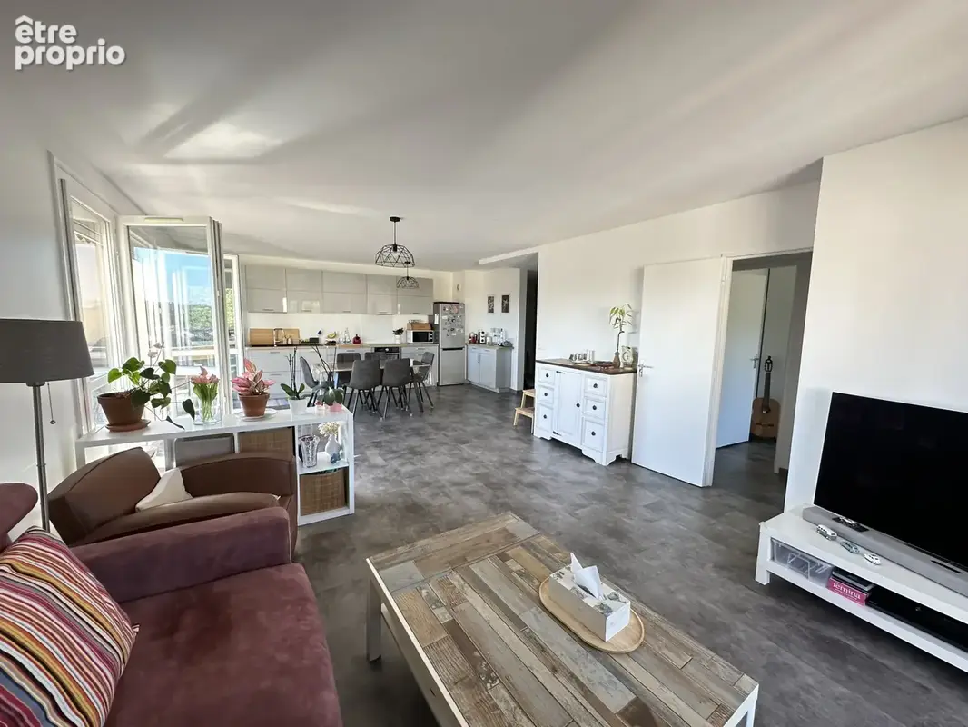 F3 sans vis-a-vis + 2  balcons - photo 8
