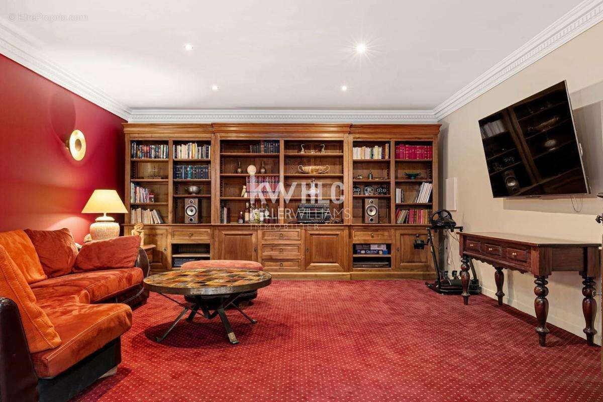 Maison à SAINT-LAURENT-DU-VAR