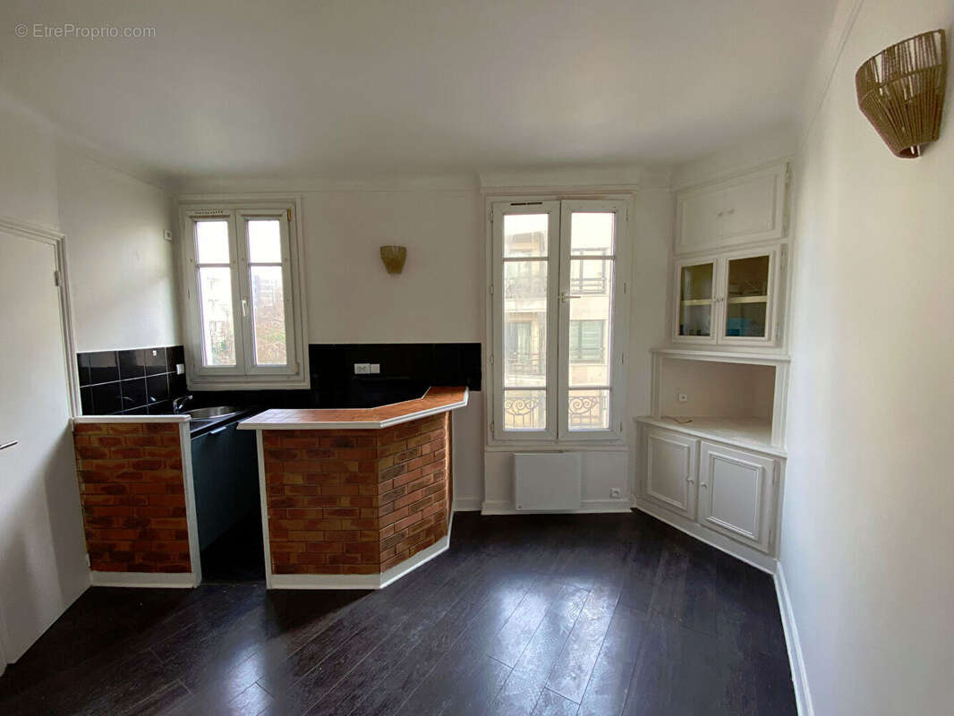 Appartement à LEVALLOIS-PERRET