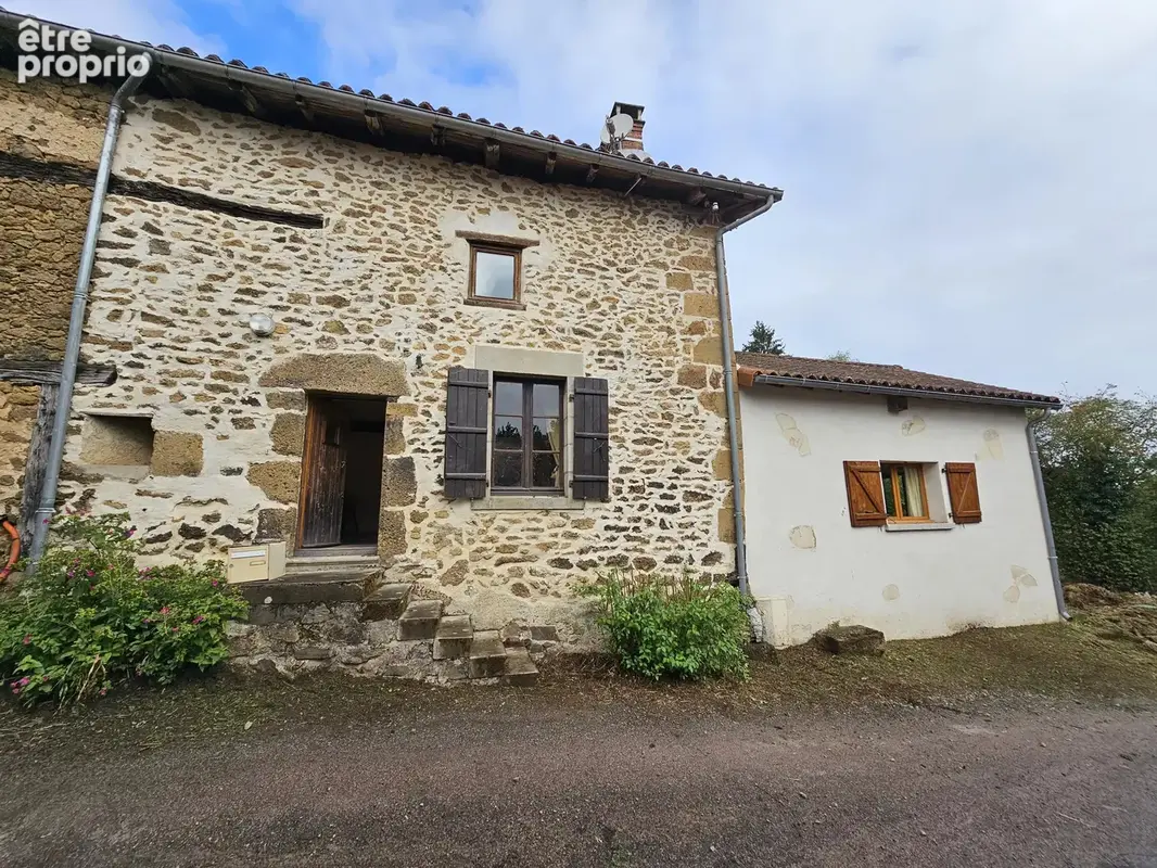 Photo Maison à Chassenon au prix de 77 000€