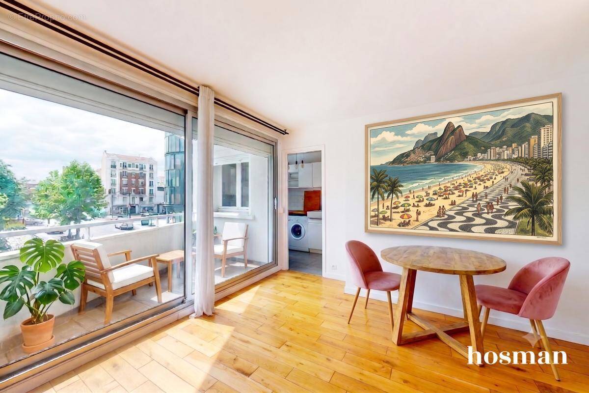 Appartement à LA GARENNE-COLOMBES