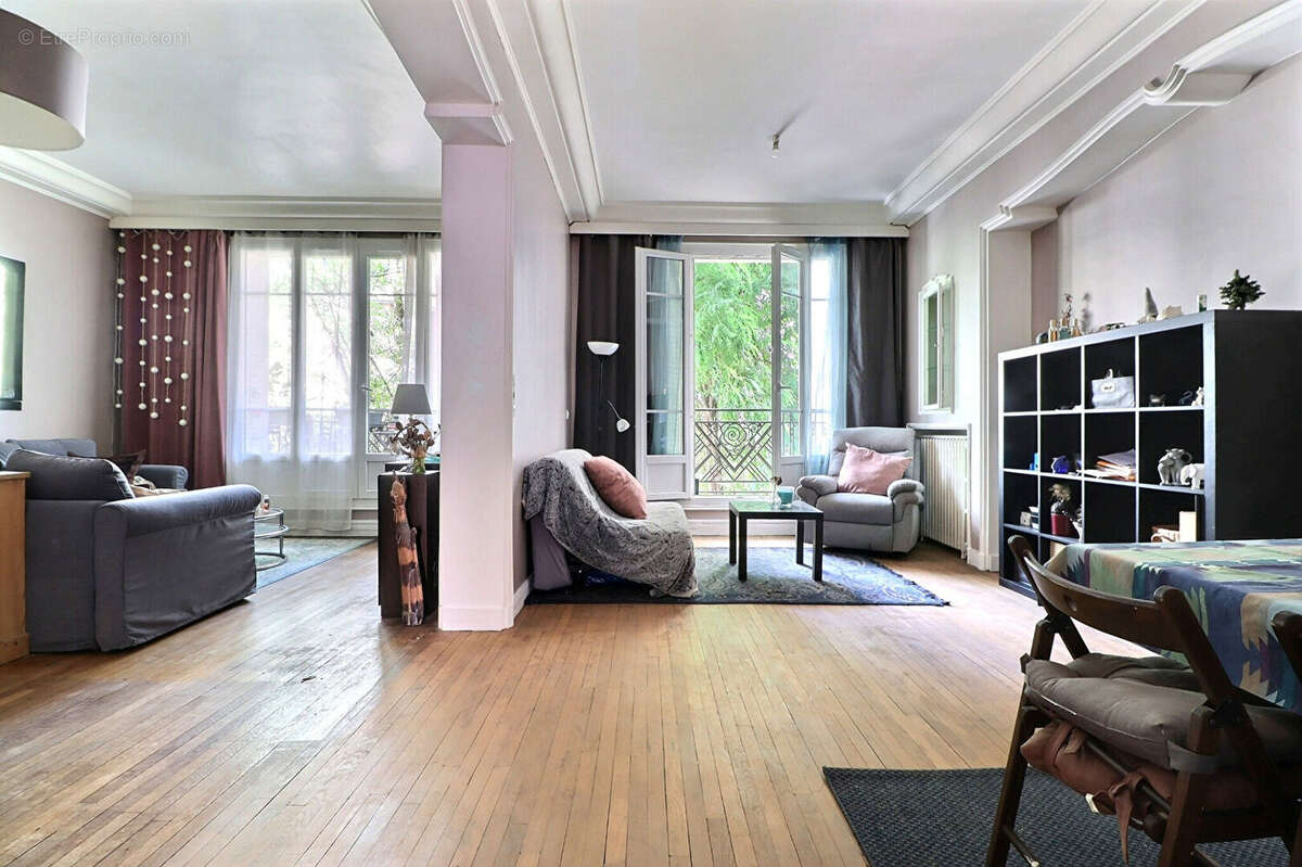 Appartement à AUBERVILLIERS