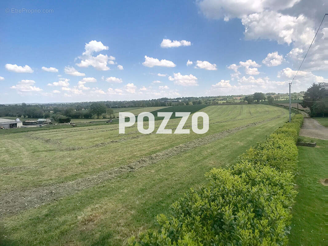 Maison à SAINT-SEVER-CALVADOS