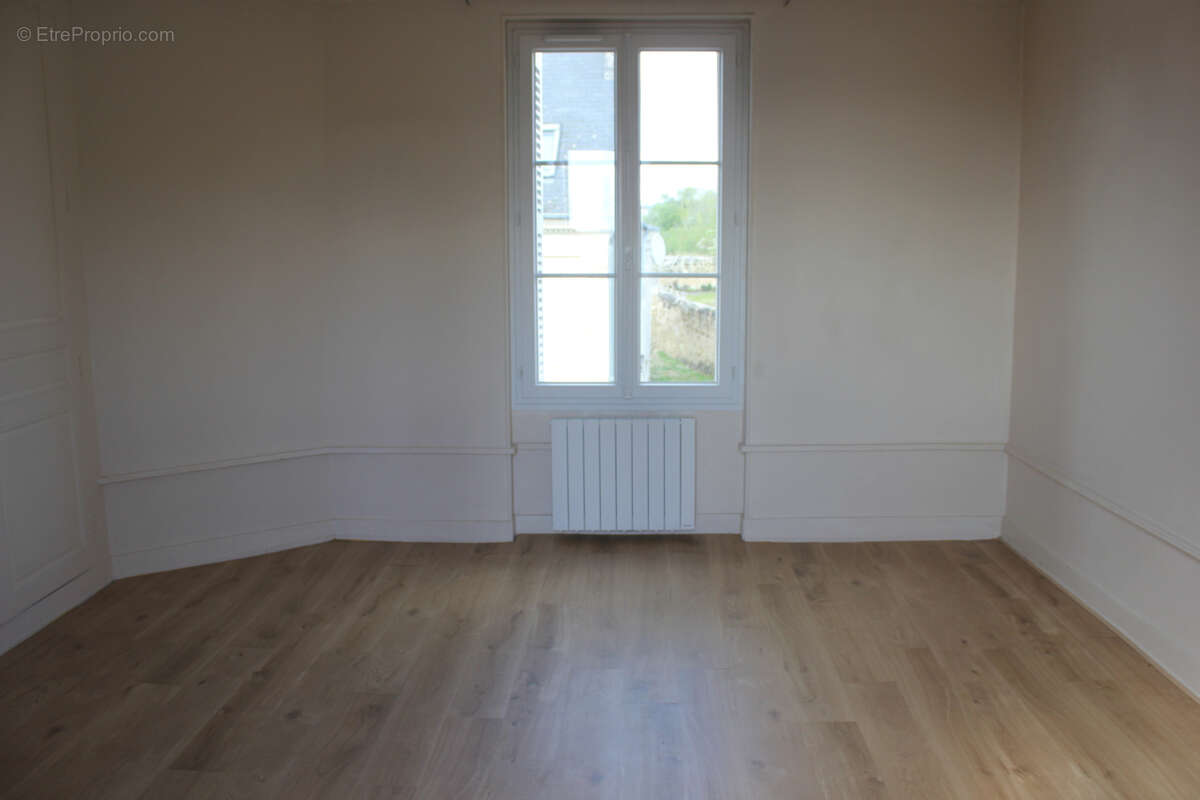 Maison 132 m² à Benais  - photo 8