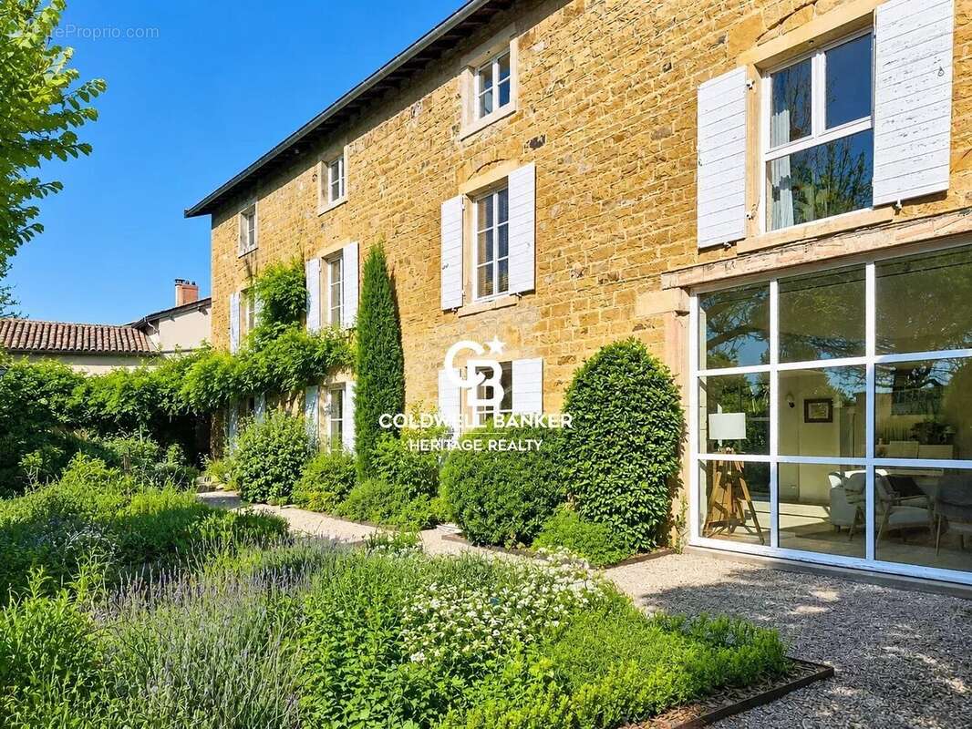 Maison à CHASSELAY