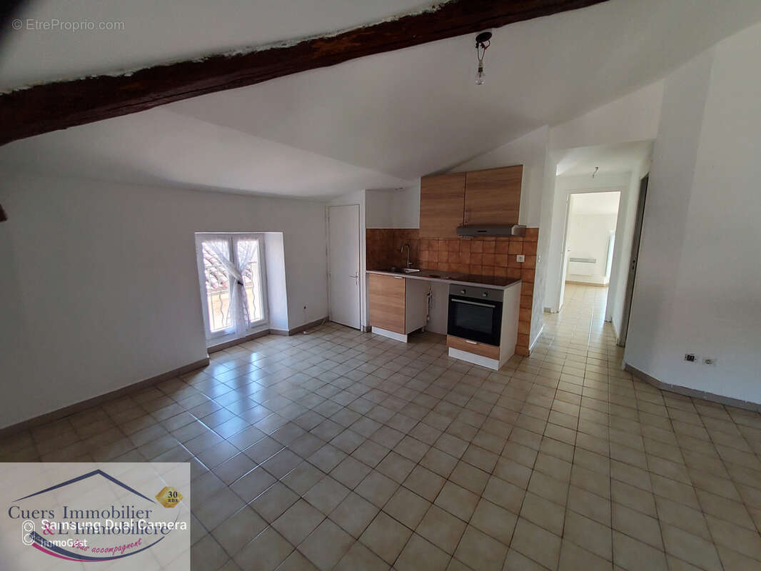 Appartement à CUERS