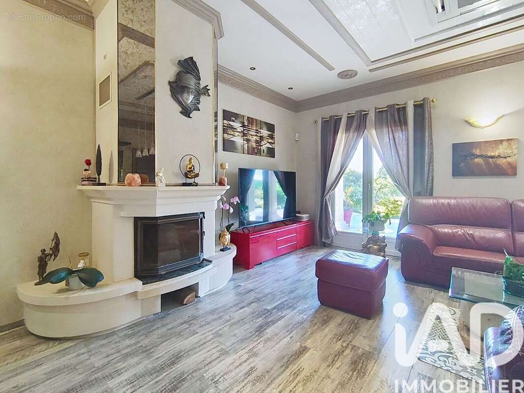 Photo 6 - Maison à GREZIEU-LA-VARENNE