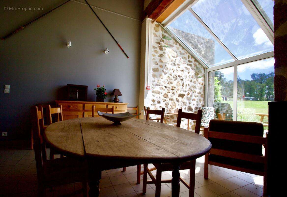 Maison à AVAILLES-LIMOUZINE