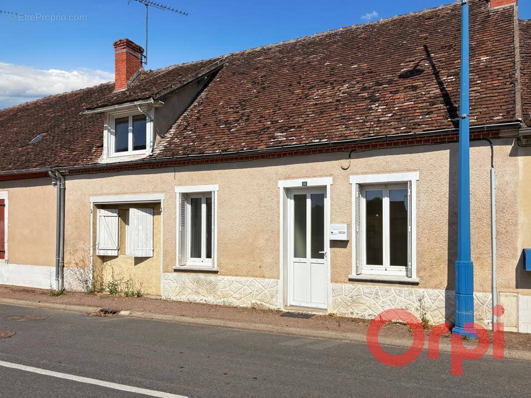 Maison à LE VEURDRE