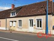 Maison à LE VEURDRE
