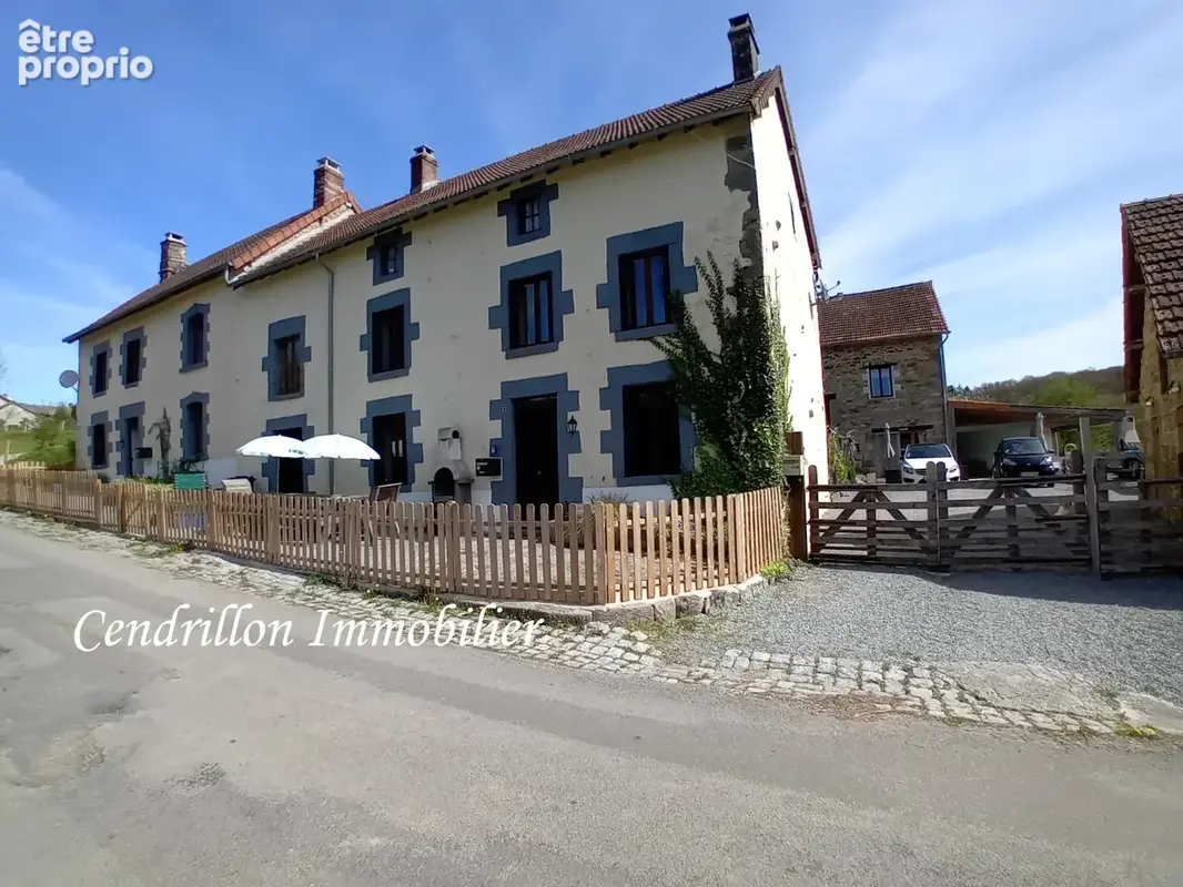 Maison à JANAILLAT