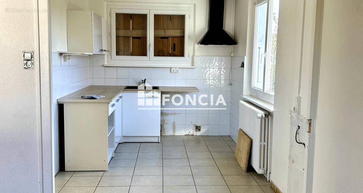 Maison à VETRAZ-MONTHOUX