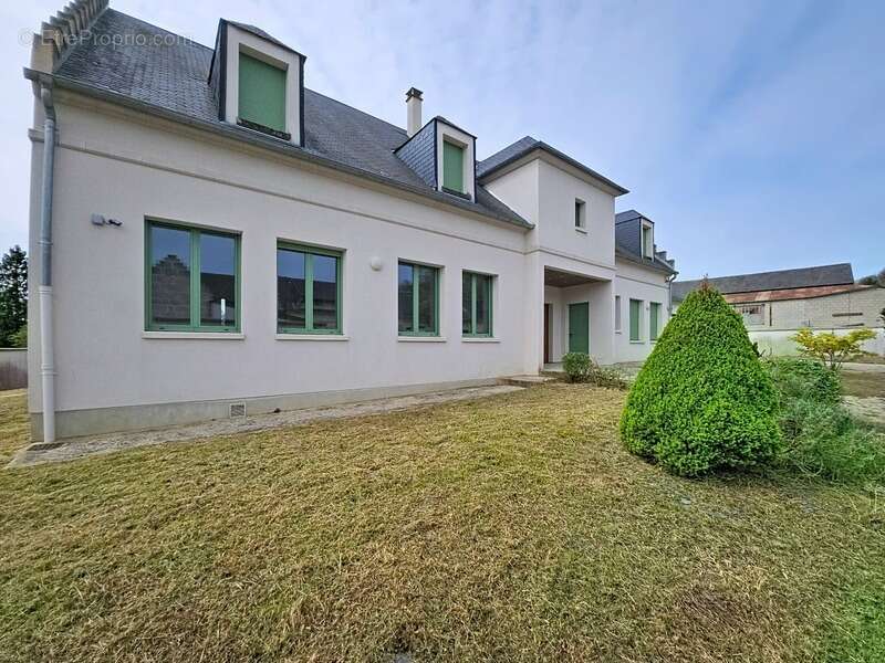 Maison à CHASSEMY