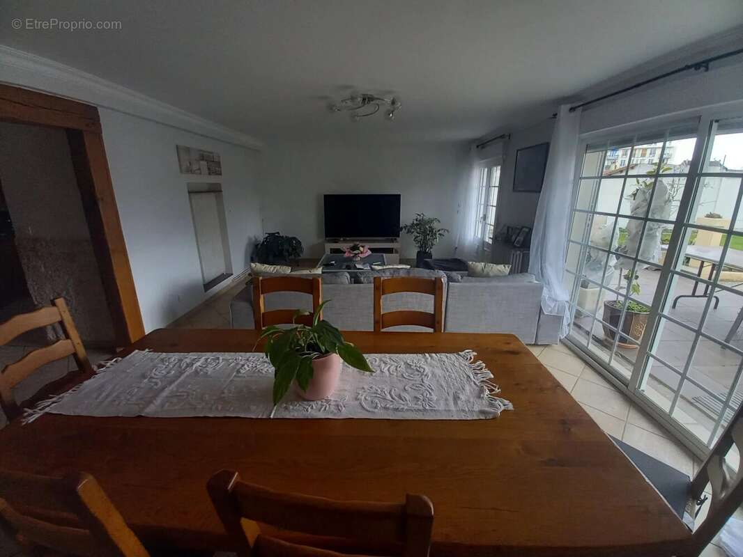 Maison à AULNAY-SOUS-BOIS