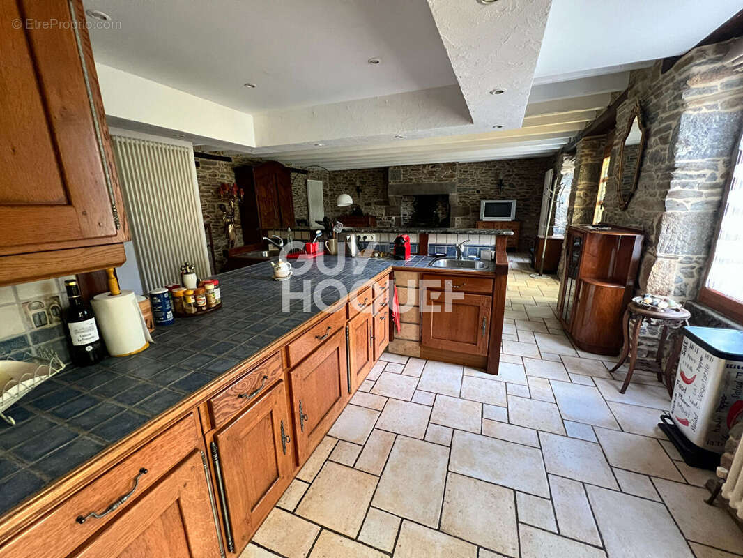 Maison à PLEINE-FOUGERES