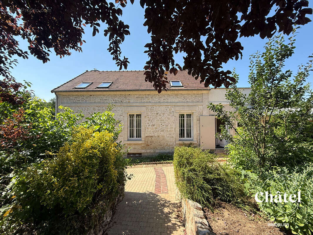 Maison de maître - 4 ch - S/s total - Jardin constructible - photo 2