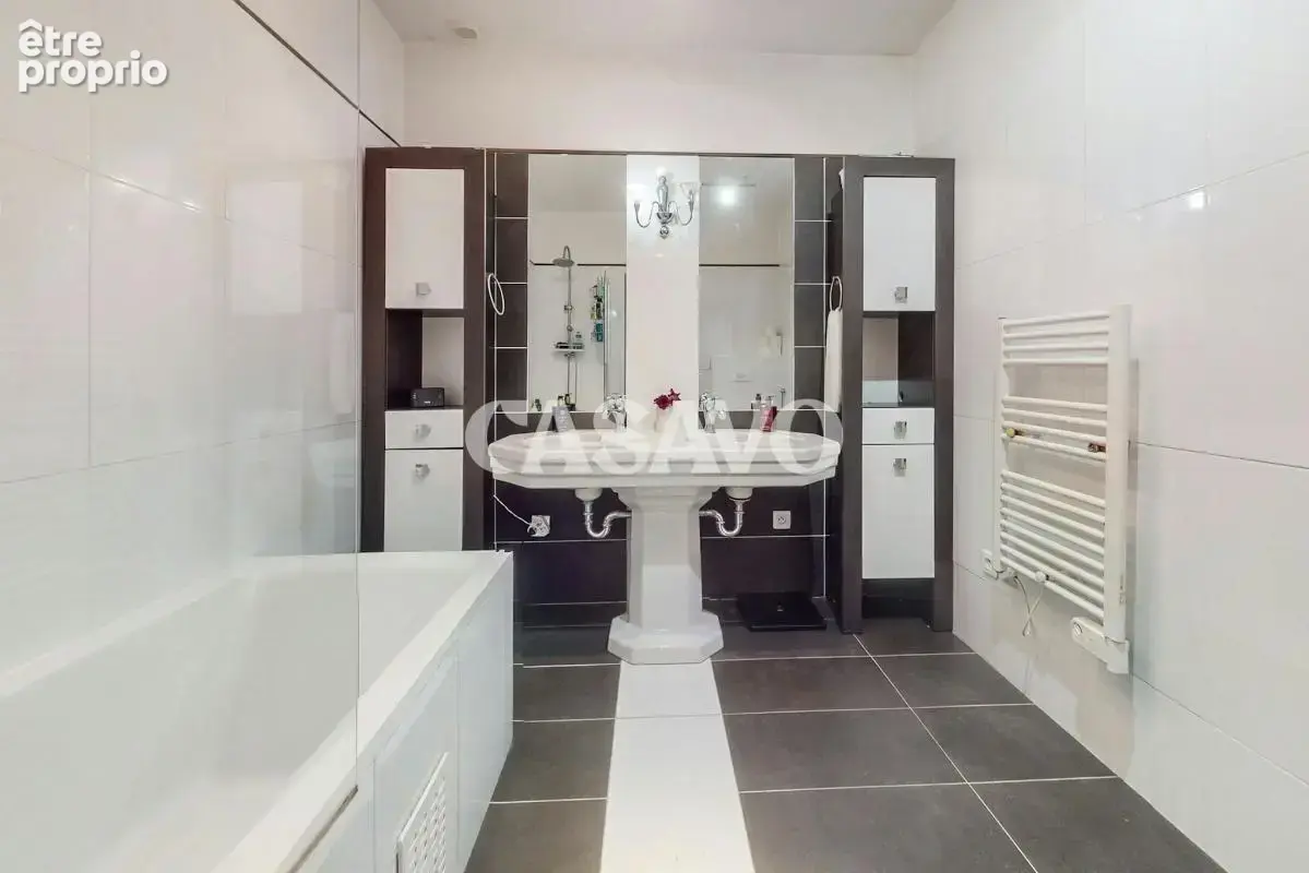 Vente Maison 8 pièces de 210m² - 92500 Rueil-Malmaison - photo 15