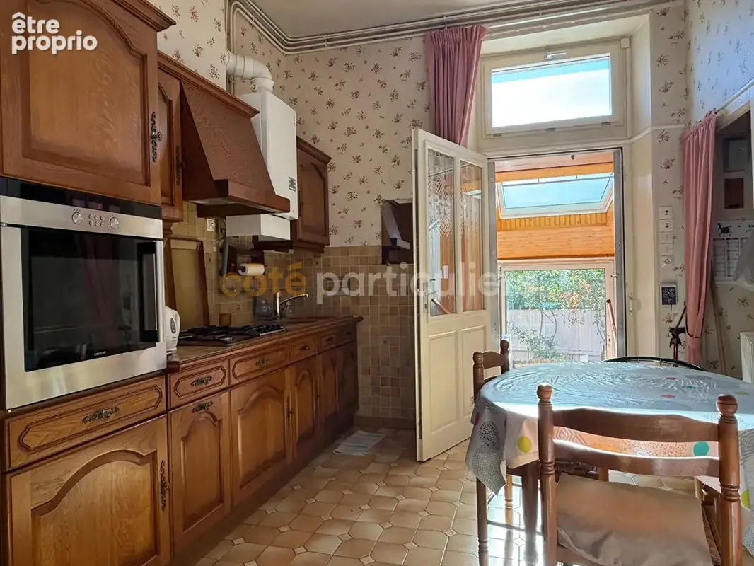 A VENDRE - LAVAL - Maison 2 chambres - photo 5