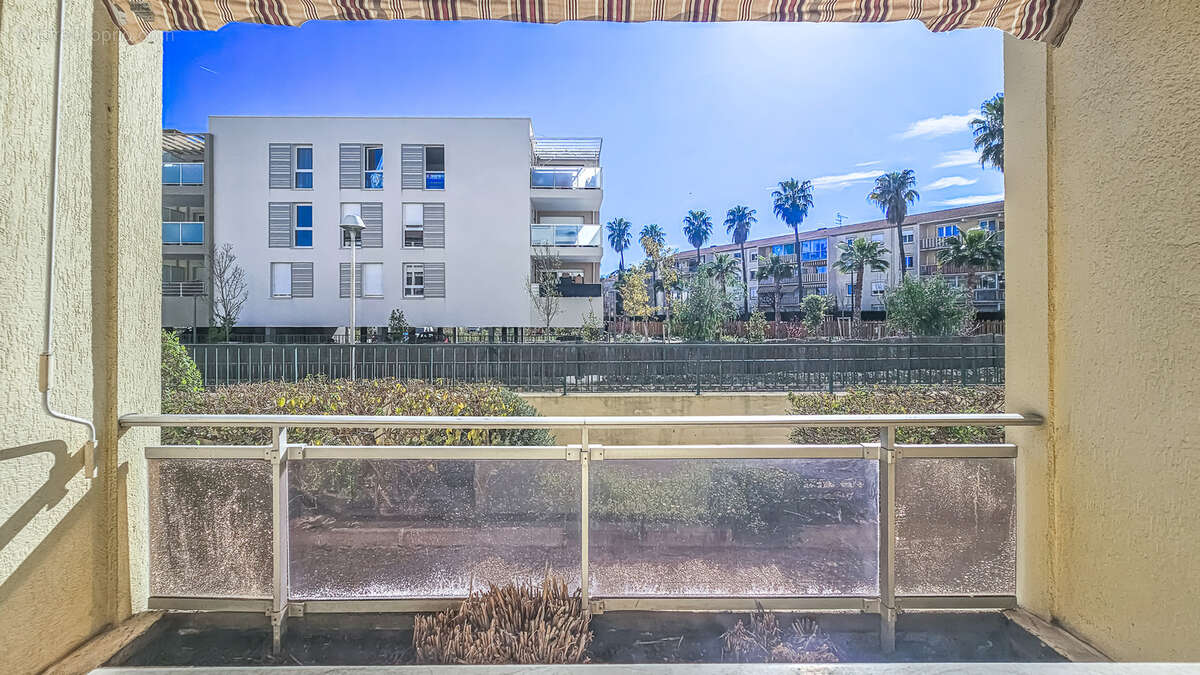 Appartement à HYERES