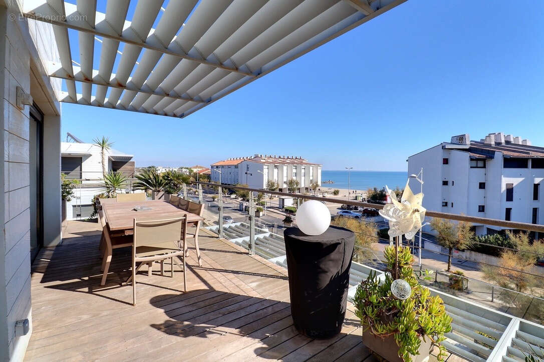 Appartement à MAUGUIO