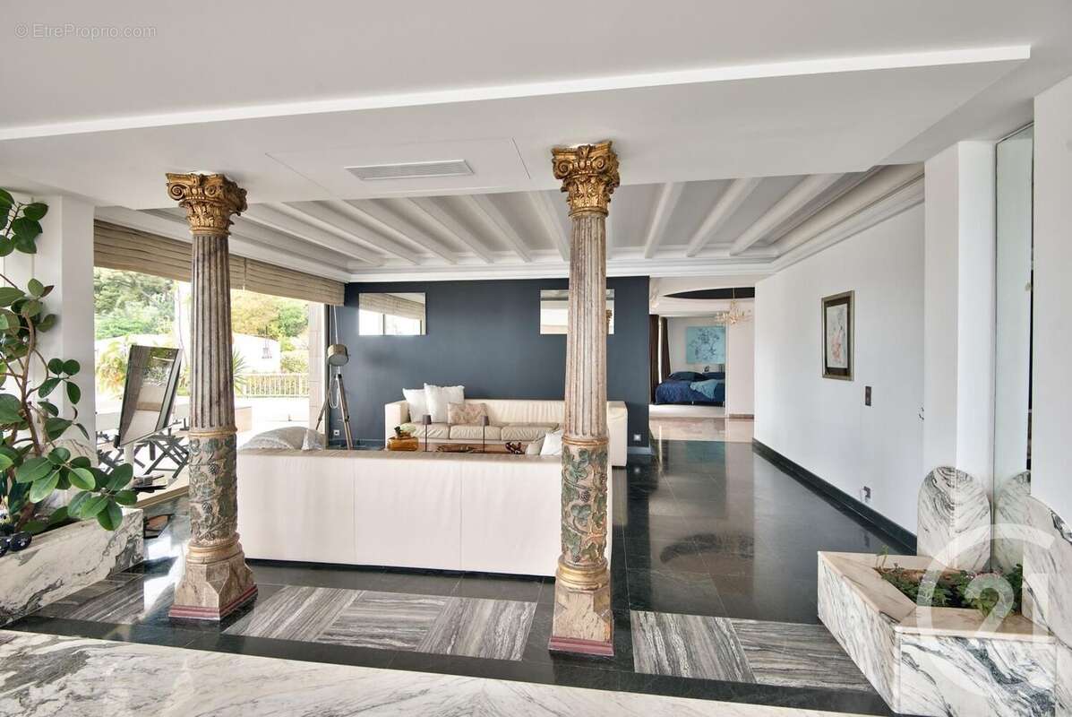 Appartement à MENTON