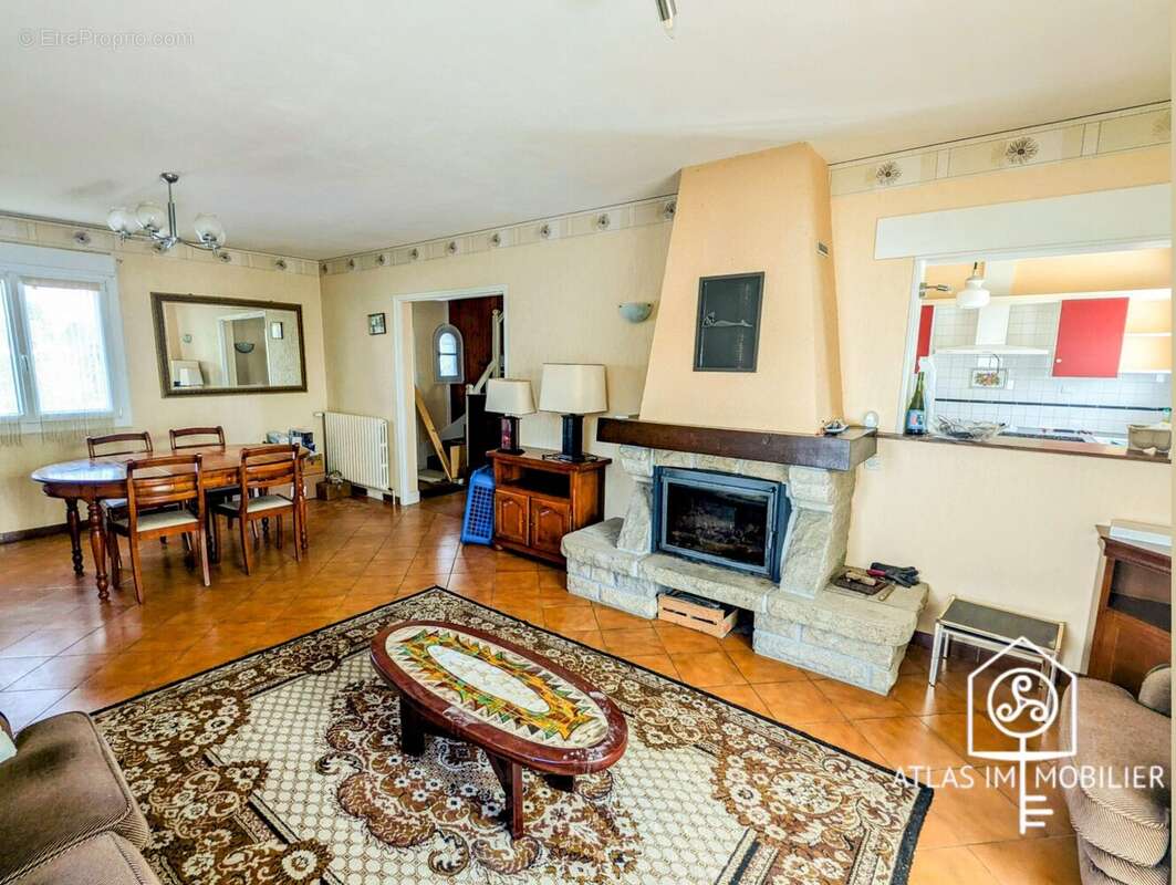 Maison à LA MEZIERE