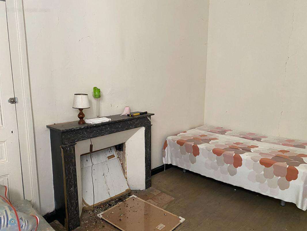 Maison à FONTGOMBAULT